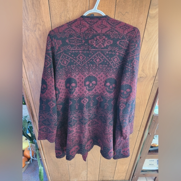 Torrid Cardigan, Skull motif, size 1 - Picture 3 of 4